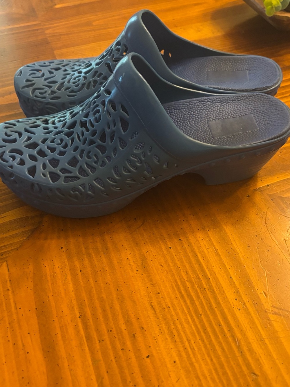 Women's Dansko Blue Rubber Laser Filagree Clog - Picture 4 of 7